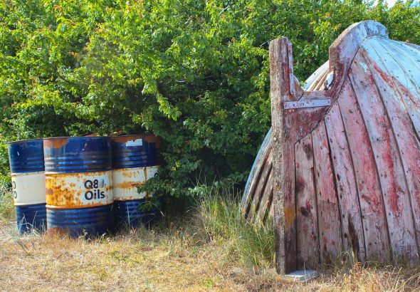 fruehlingswiese-fishing-boat-3619452_1280